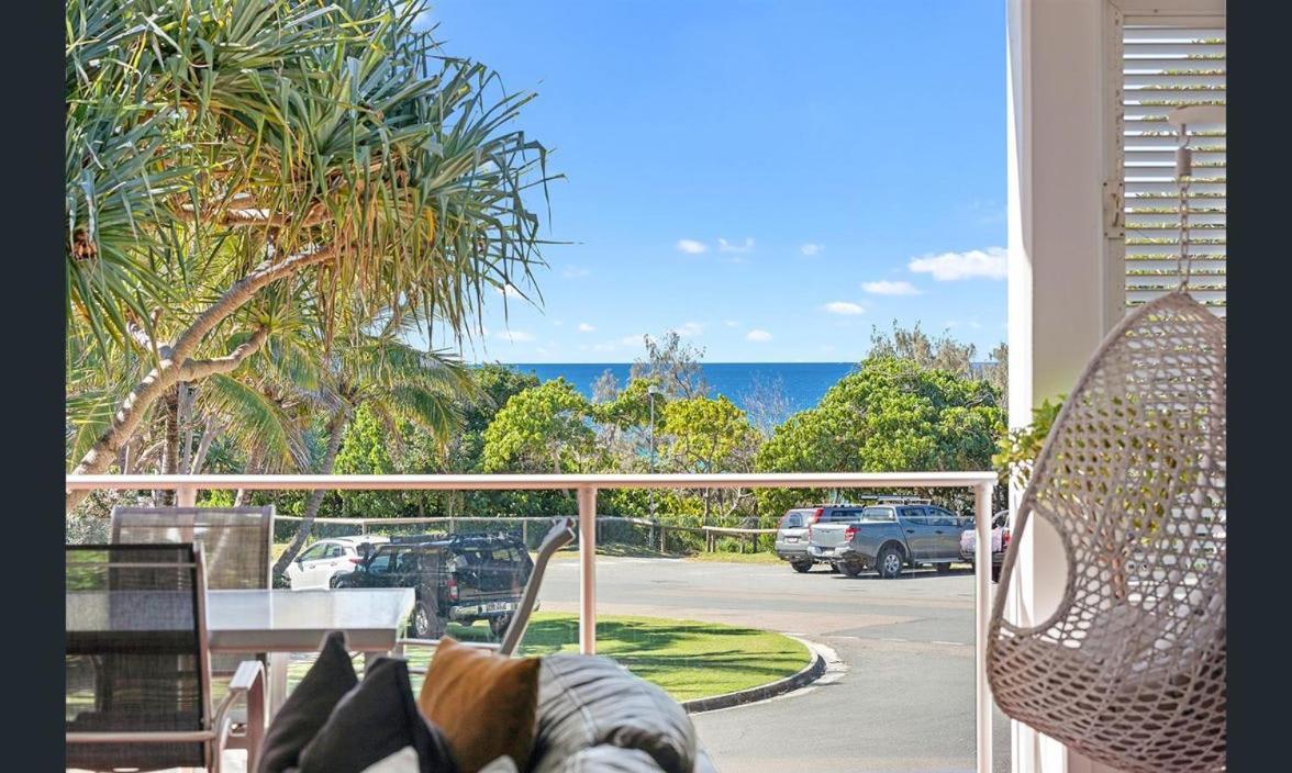Aqua Promenade Beachfront Holiday Apartments Sunrise Beach Bagian luar foto