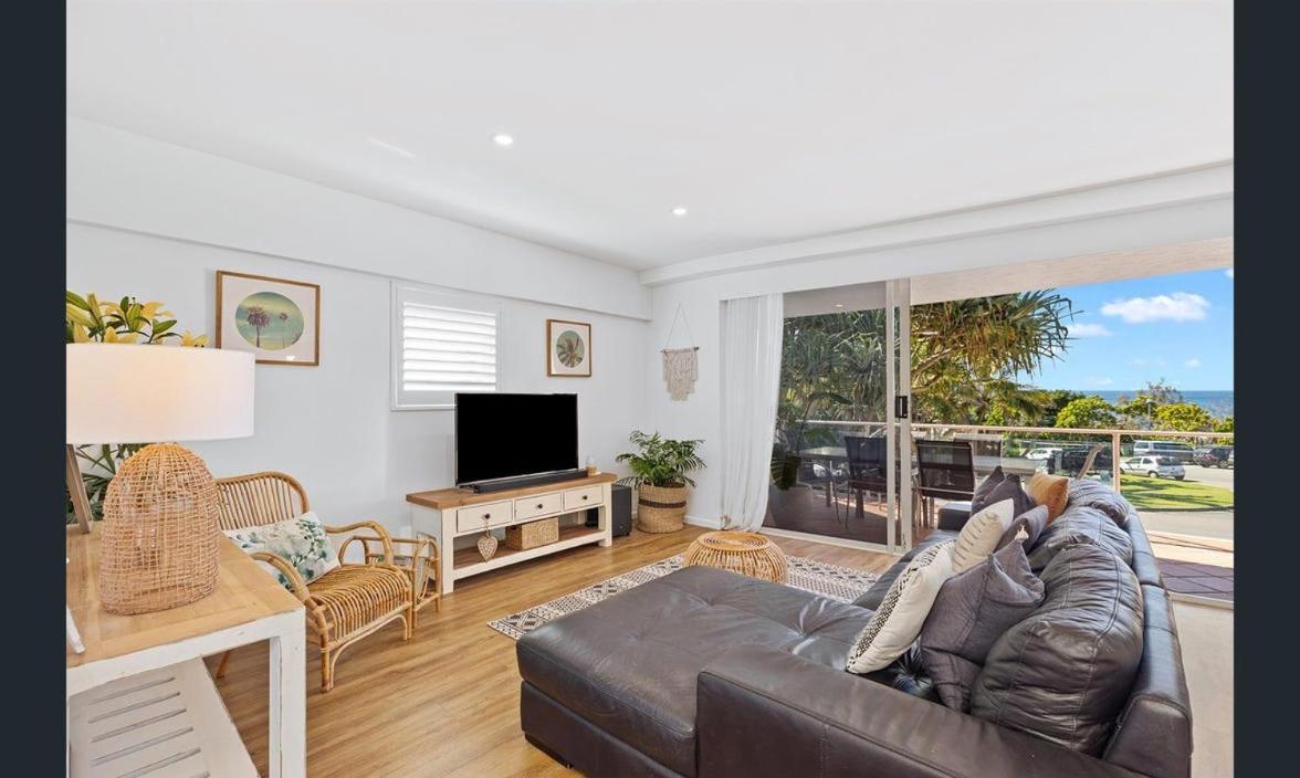 Aqua Promenade Beachfront Holiday Apartments Sunrise Beach Bagian luar foto