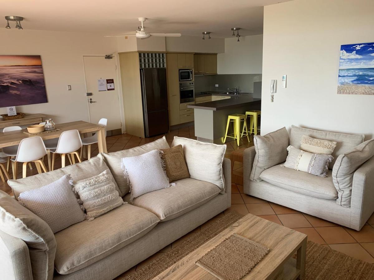 Aqua Promenade Beachfront Holiday Apartments Sunrise Beach Bagian luar foto