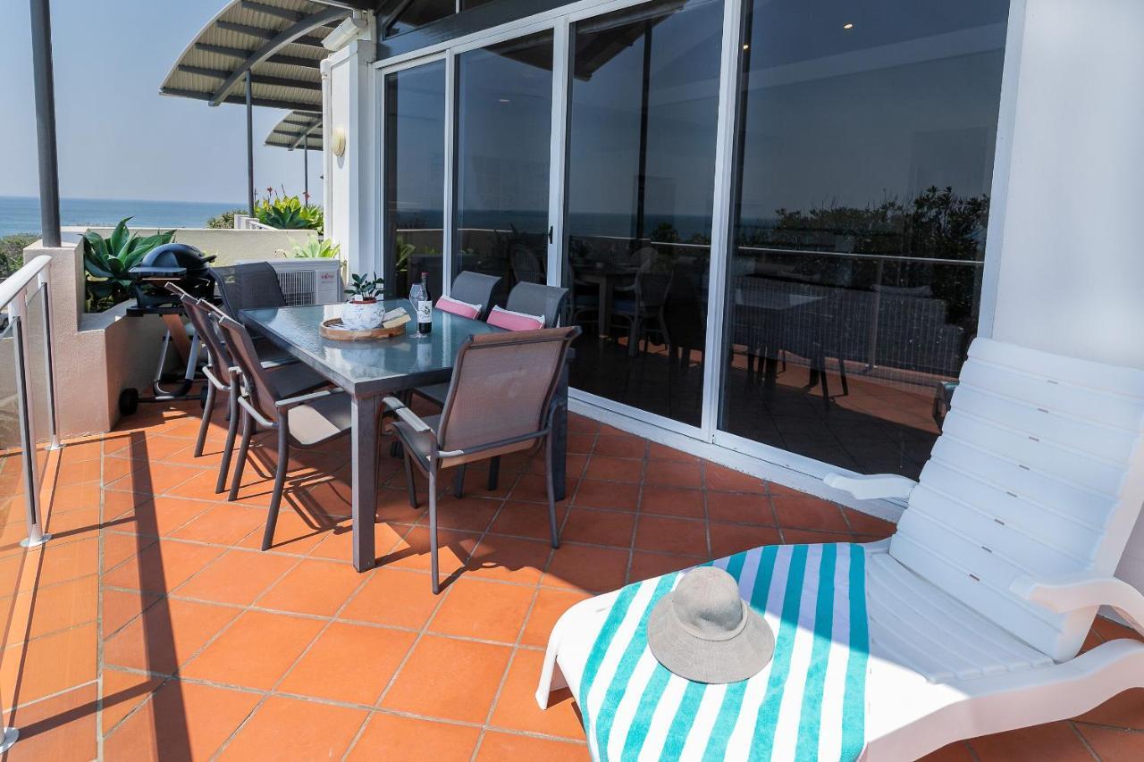 Aqua Promenade Beachfront Holiday Apartments Sunrise Beach Bagian luar foto