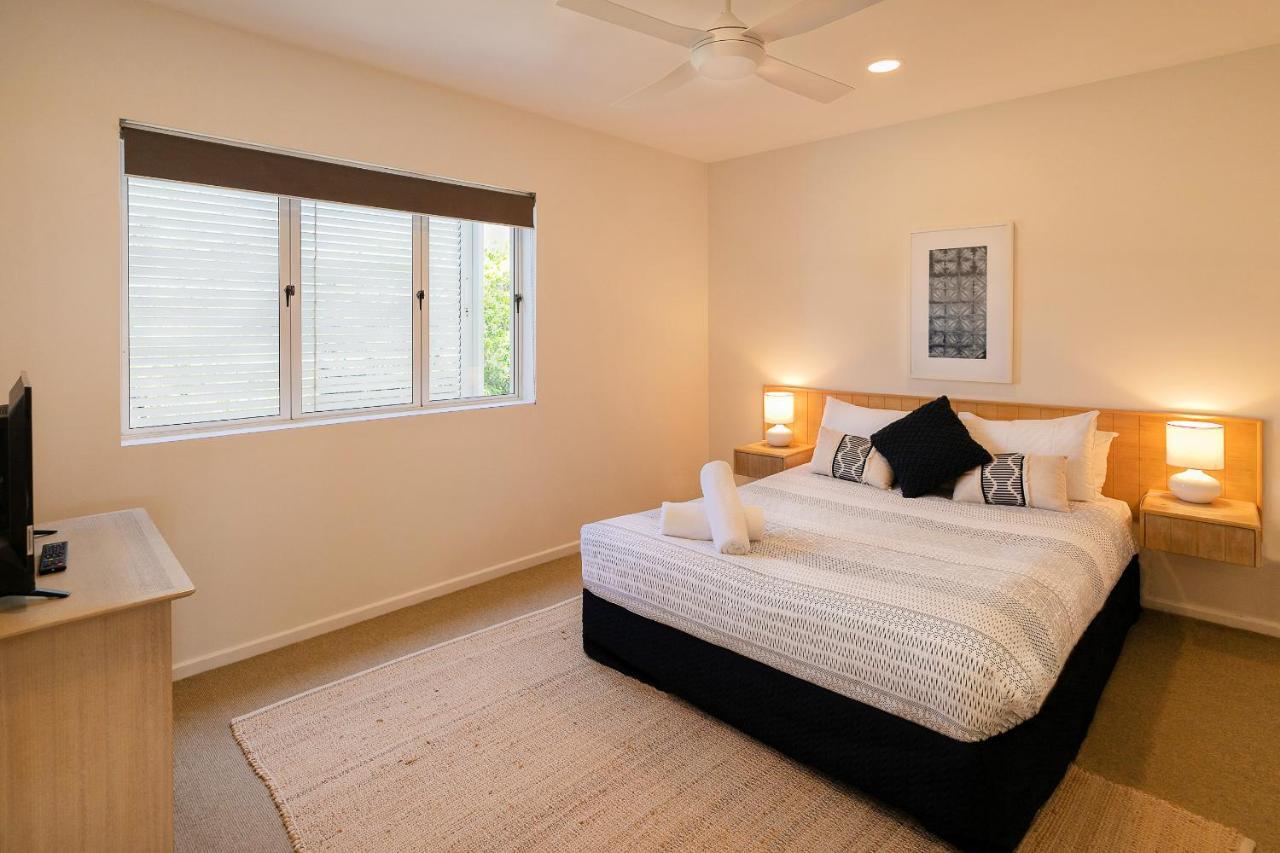 Aqua Promenade Beachfront Holiday Apartments Sunrise Beach Bagian luar foto