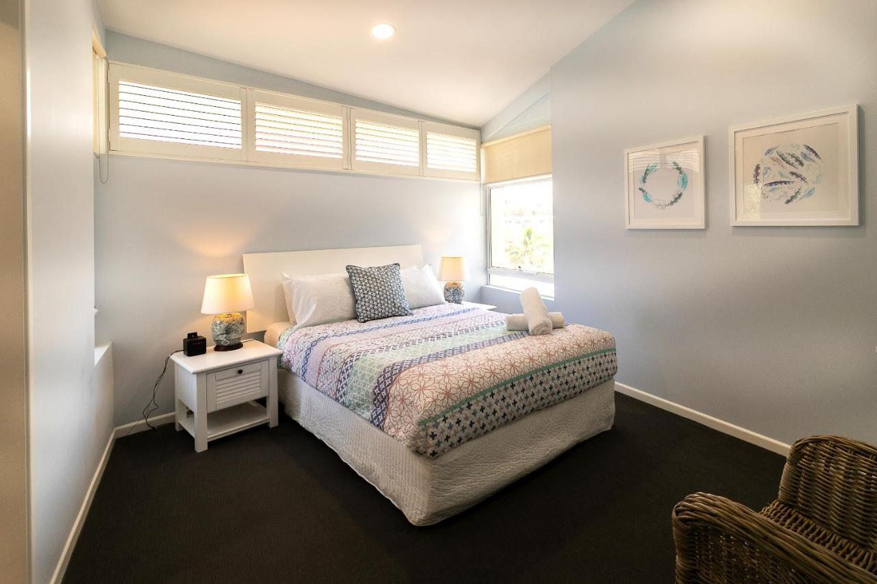 Aqua Promenade Beachfront Holiday Apartments Sunrise Beach Bagian luar foto