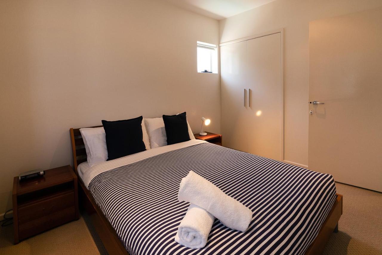 Aqua Promenade Beachfront Holiday Apartments Sunrise Beach Bagian luar foto