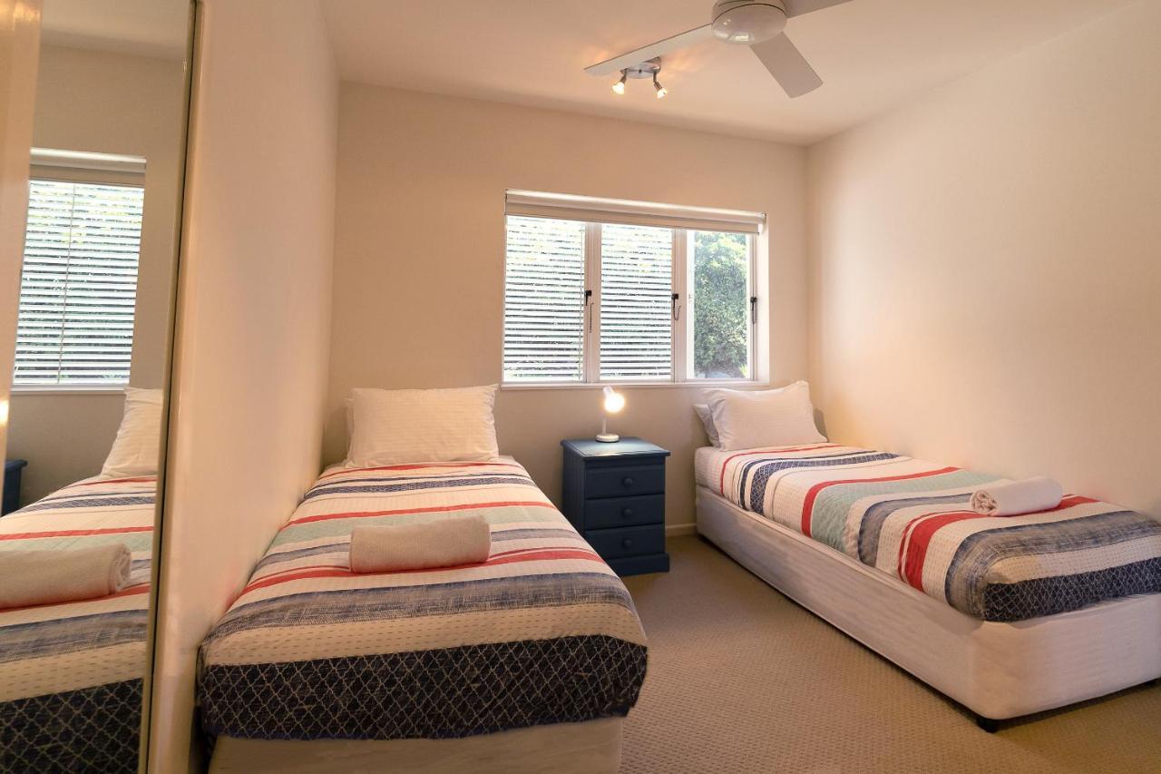 Aqua Promenade Beachfront Holiday Apartments Sunrise Beach Bagian luar foto