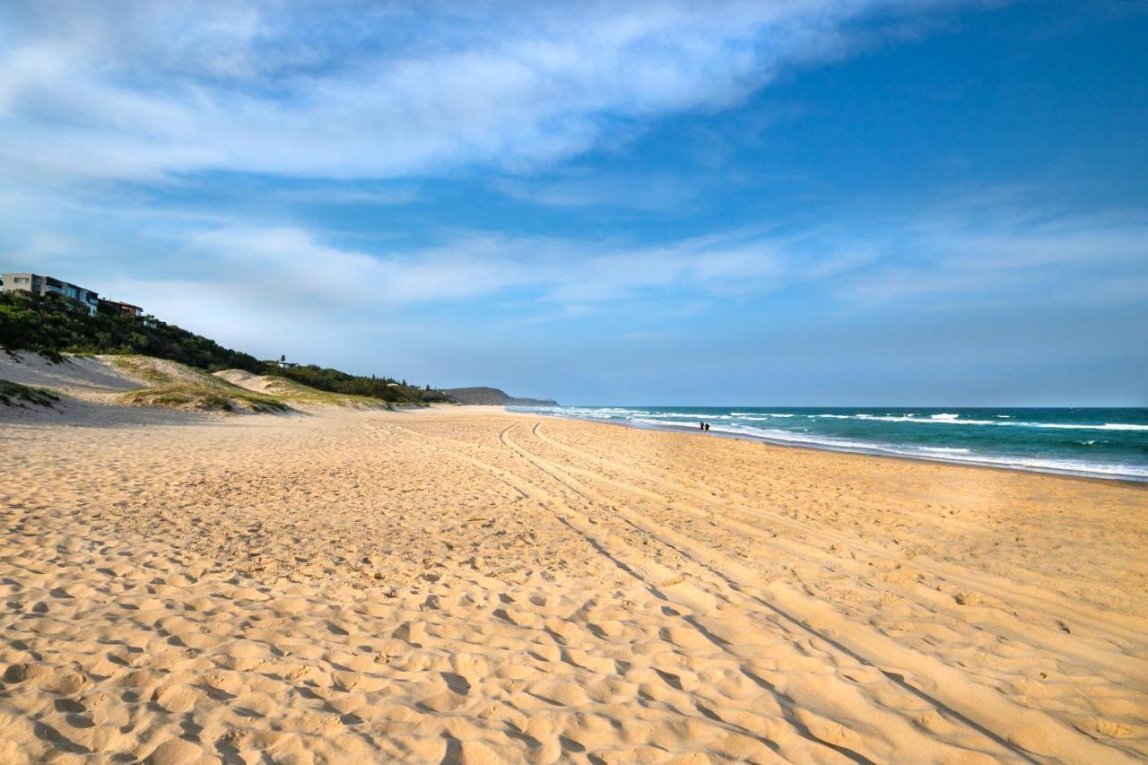 Aqua Promenade Beachfront Holiday Apartments Sunrise Beach Bagian luar foto