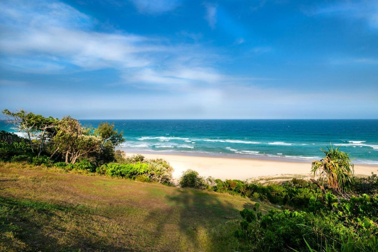 Aqua Promenade Beachfront Holiday Apartments Sunrise Beach Bagian luar foto
